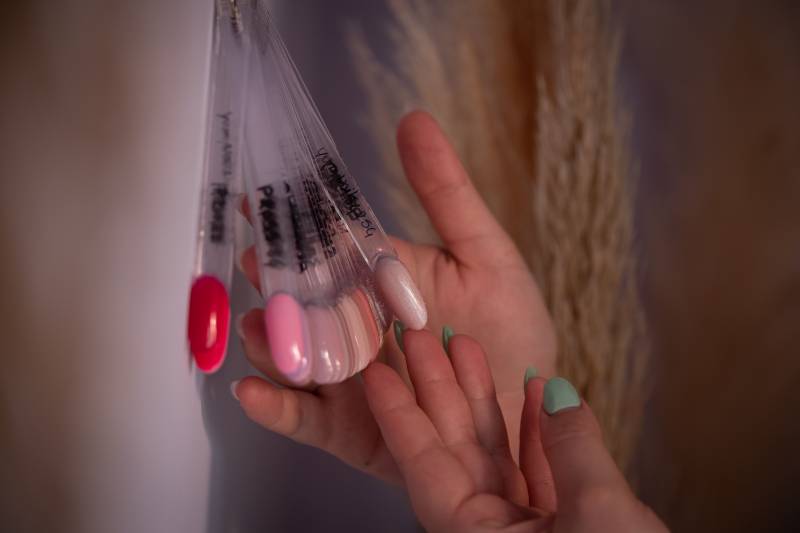 Soin sublime des mains  massage et mise en beauté de vos ongles à Carry Le Rouet